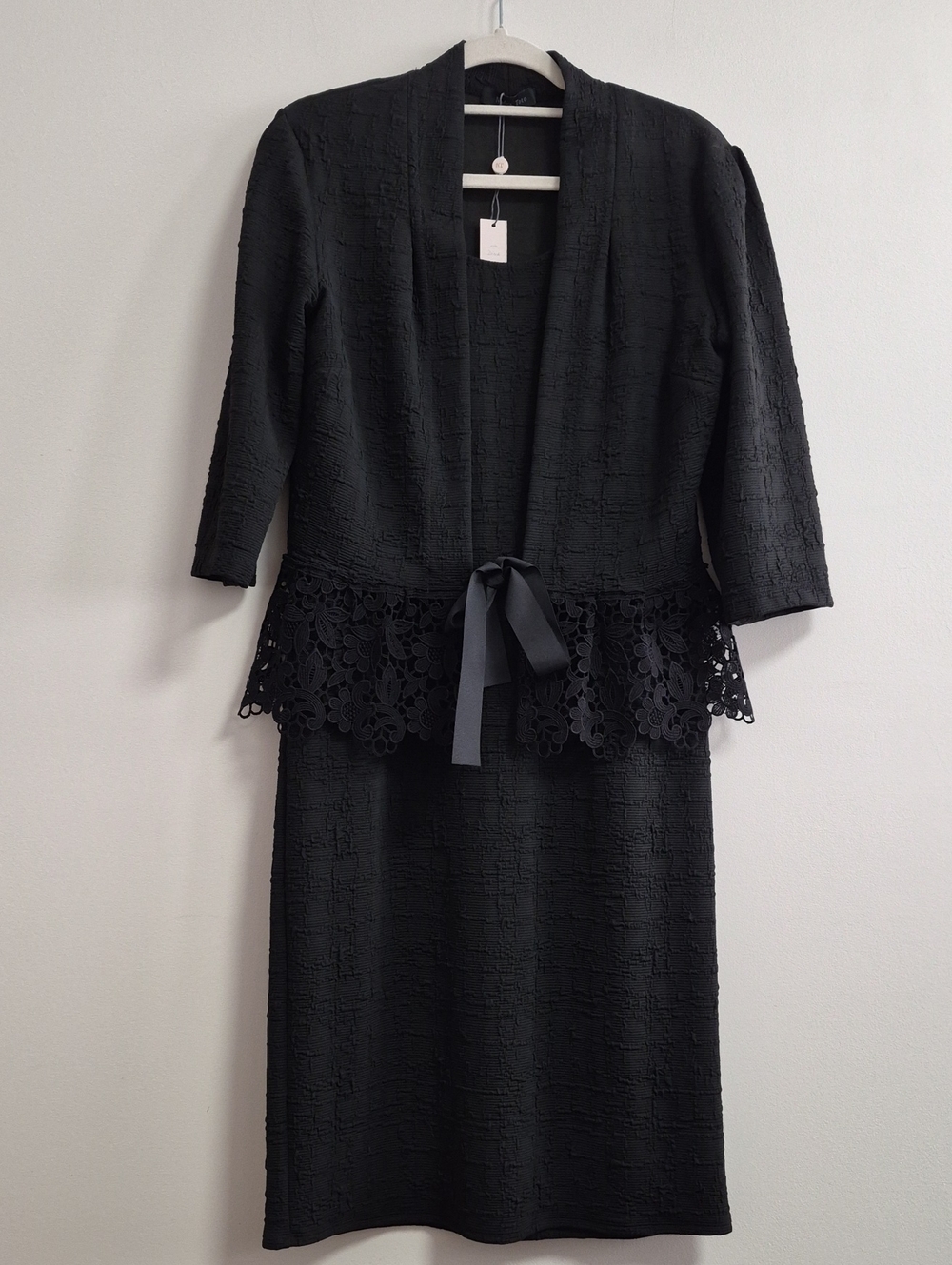 Nadya Toto set